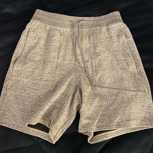 Lululemon At Ease Medium Heather Gray